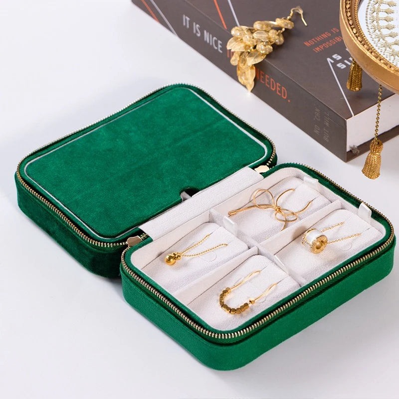 Wholesale Portable Jewelry Organizer Box for Necklace Pendant Earrings Ring Travel Jewelry Case Storage Premium Anti Tangle